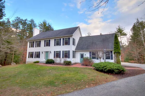 30 Reserve Place Concord NH 03301-7922