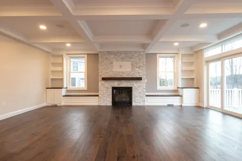 16 Treat Farm Road Stratham NH 03885