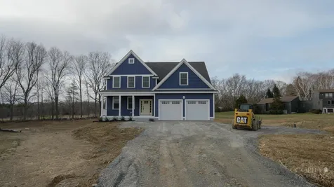 16 Treat Farm Road Stratham NH 03885