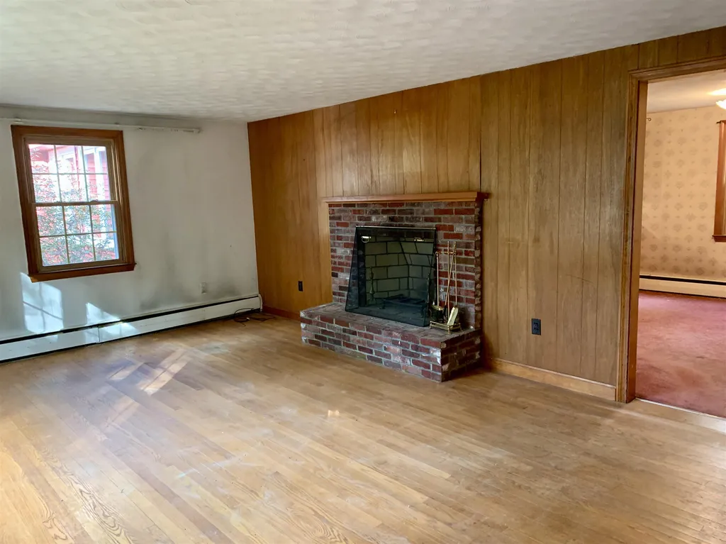 19 Knox Road Bow NH 03304