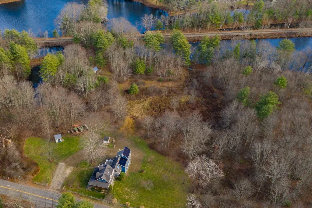 84 Packers Falls Road Newmarket NH 03857