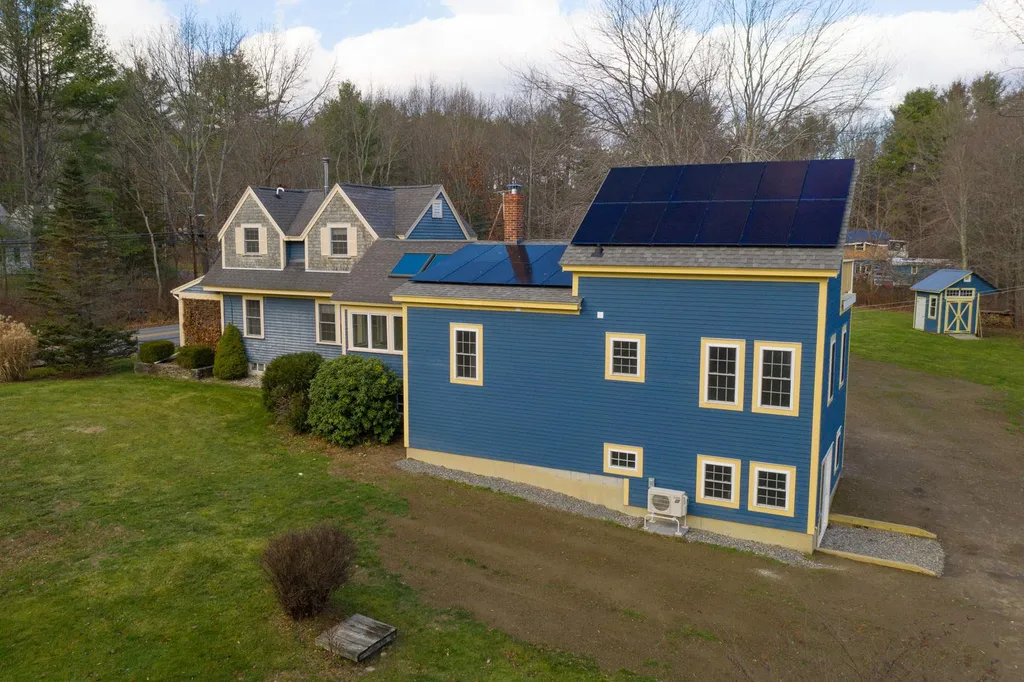 84 Packers Falls Road Newmarket NH 03857