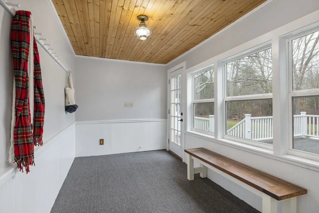 84 Packers Falls Road Newmarket NH 03857