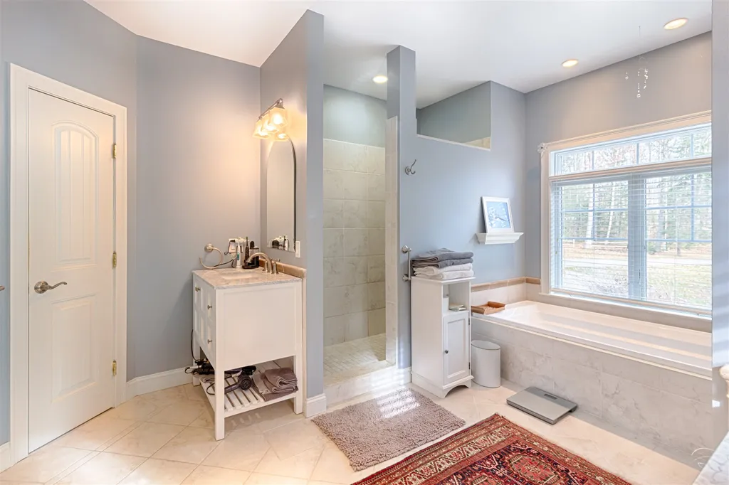 5 River Heights Road Tuftonboro NH 03816