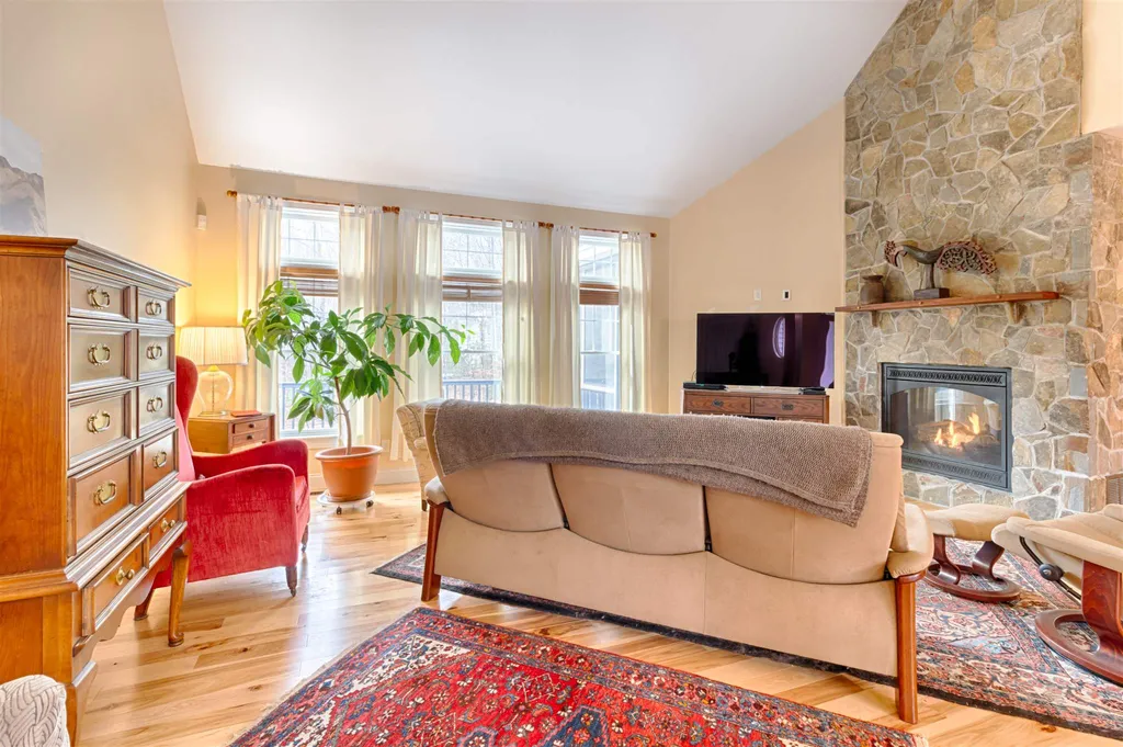 5 River Heights Road Tuftonboro NH 03816