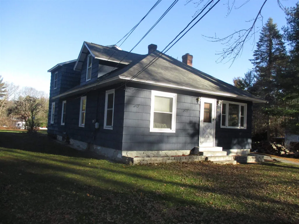 66 School Street Salem NH 03079