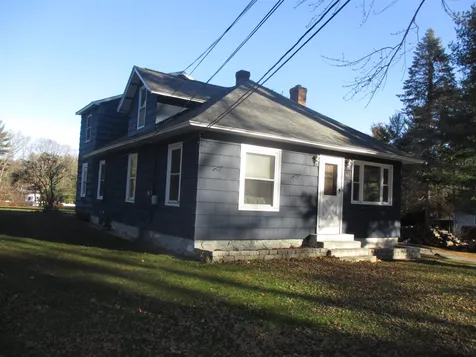 66 School Street Salem NH 03079