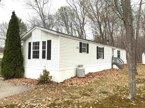 50 Colonial Village Somersworth NH 03878