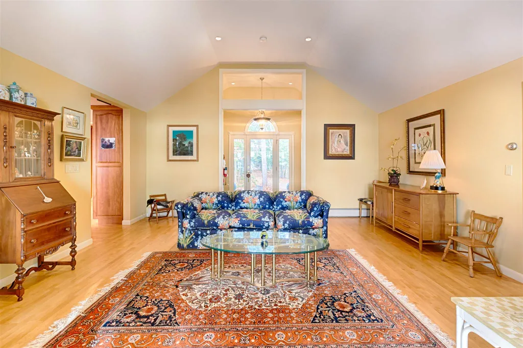 105 Hauser Estates Road Moultonborough NH 03254