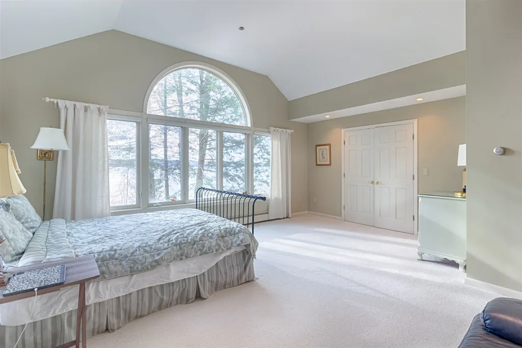 105 Hauser Estates Road Moultonborough NH 03254