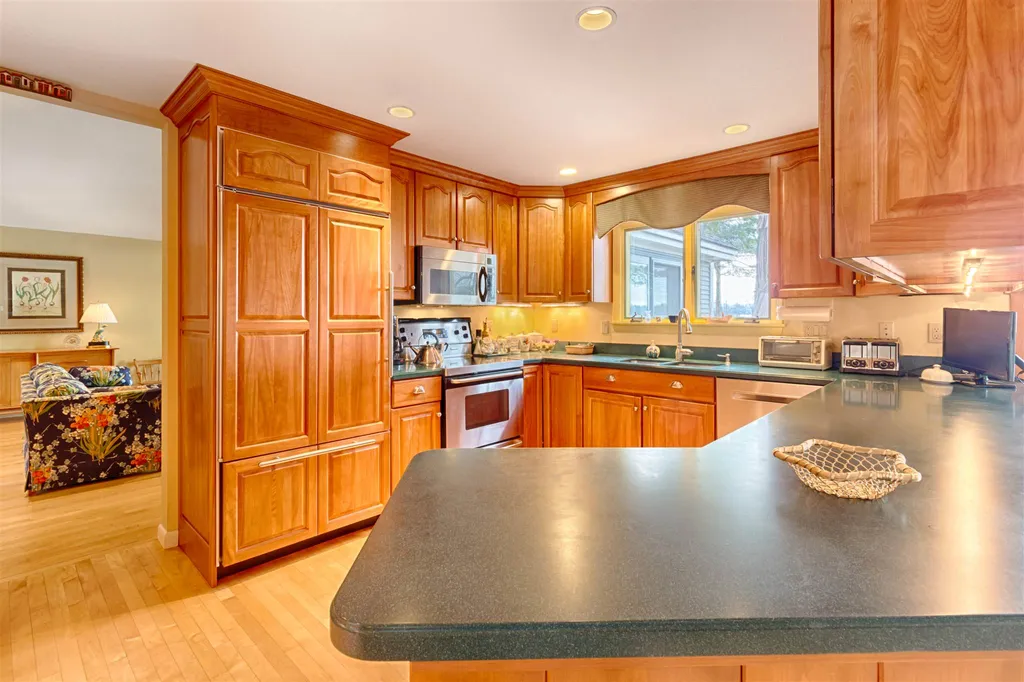 105 Hauser Estates Road Moultonborough NH 03254