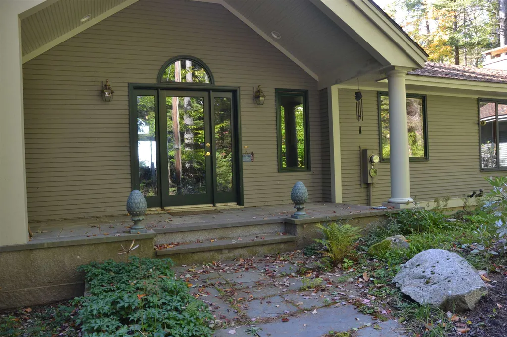 105 Hauser Estates Road Moultonborough NH 03254