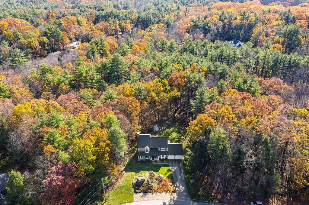 27 Boulder Drive Milford NH 03055