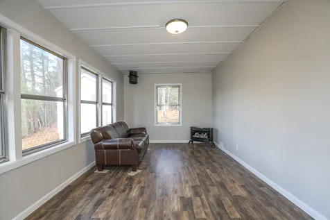 16 Greatstone Drive Nashua NH 03063