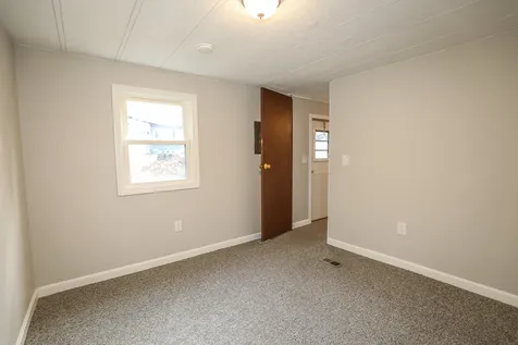 16 Greatstone Drive Nashua NH 03063