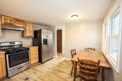 16 Greatstone Drive Nashua NH 03063