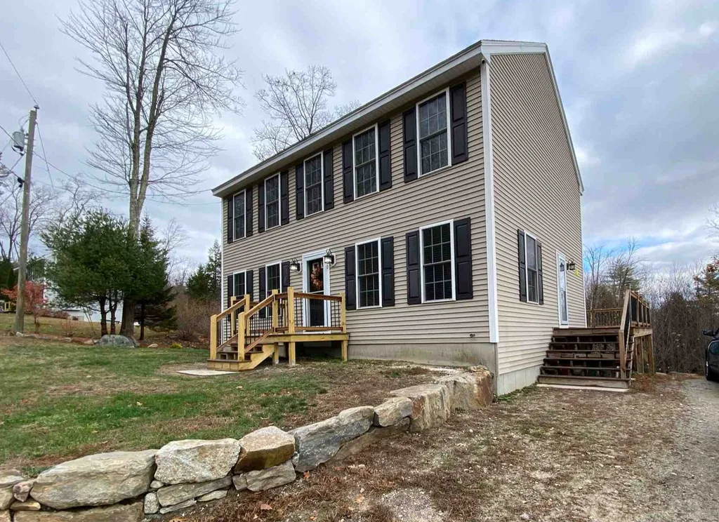 10 Kayla Lane Deering NH 03244