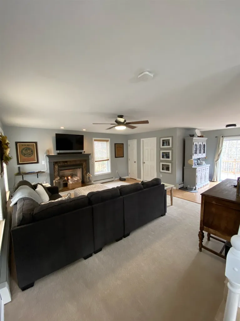 10 Kayla Lane Deering NH 03244