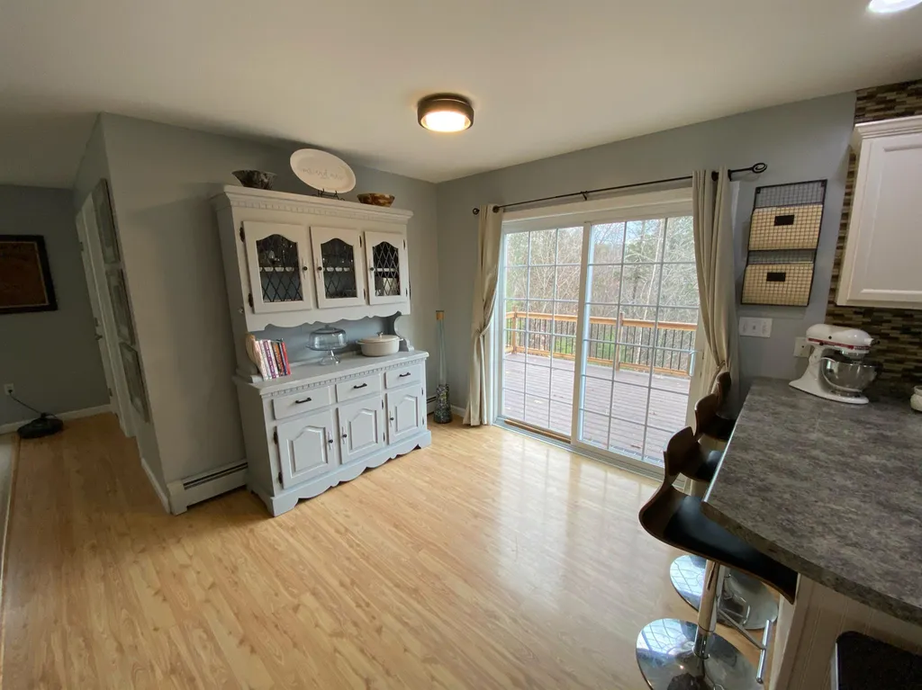 10 Kayla Lane Deering NH 03244