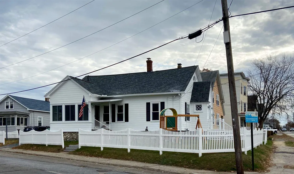 219 Taylor Street Manchester NH 03103