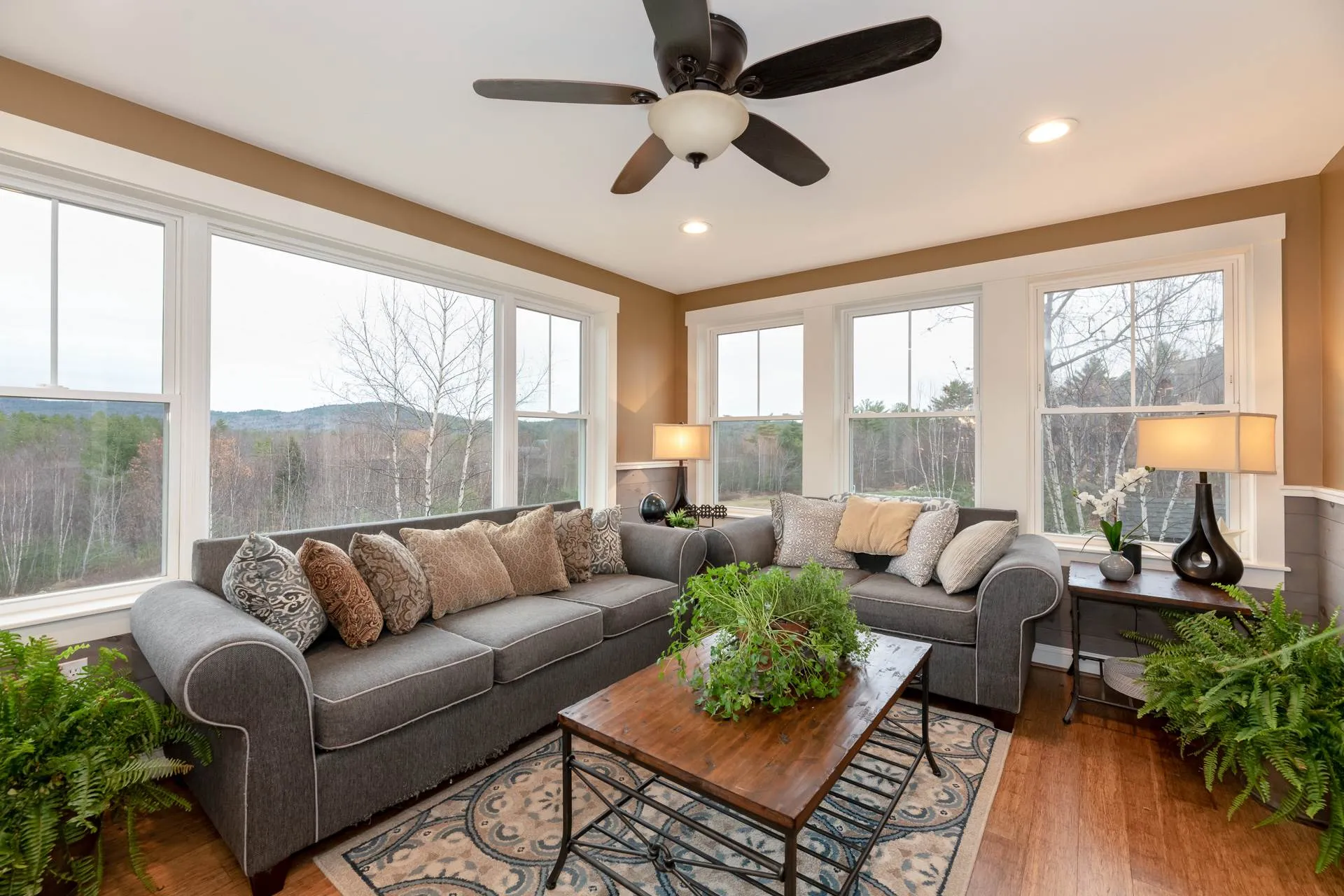 16 Pasture Lane Holderness NH 03245
