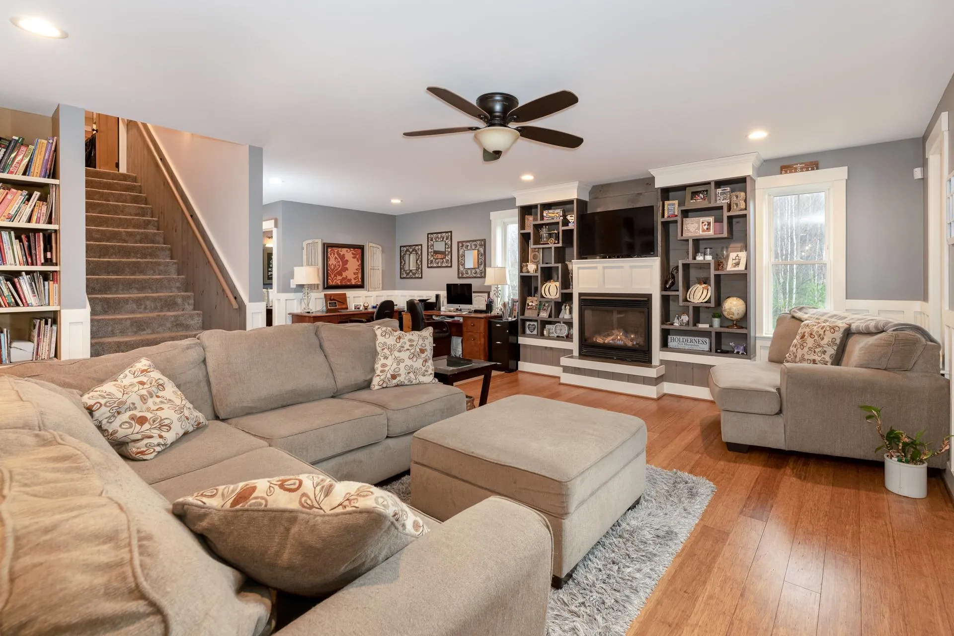 16 Pasture Lane Holderness NH 03245