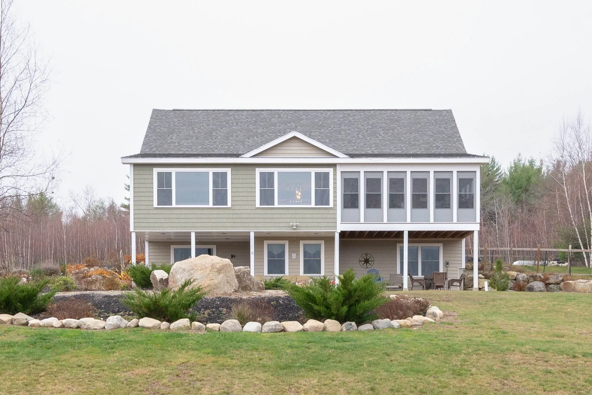 16 Pasture Lane Holderness NH 03245