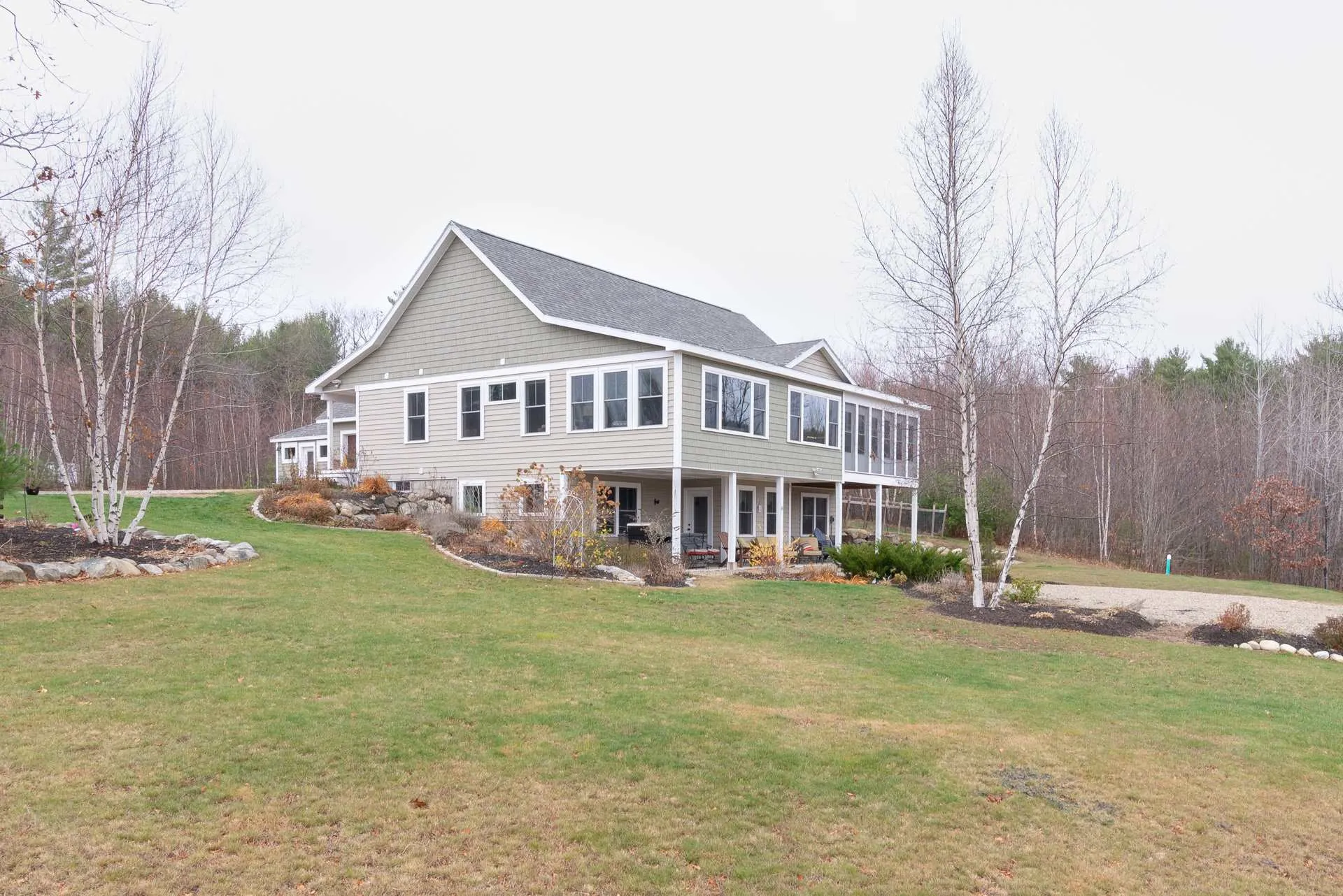 16 Pasture Lane Holderness NH 03245