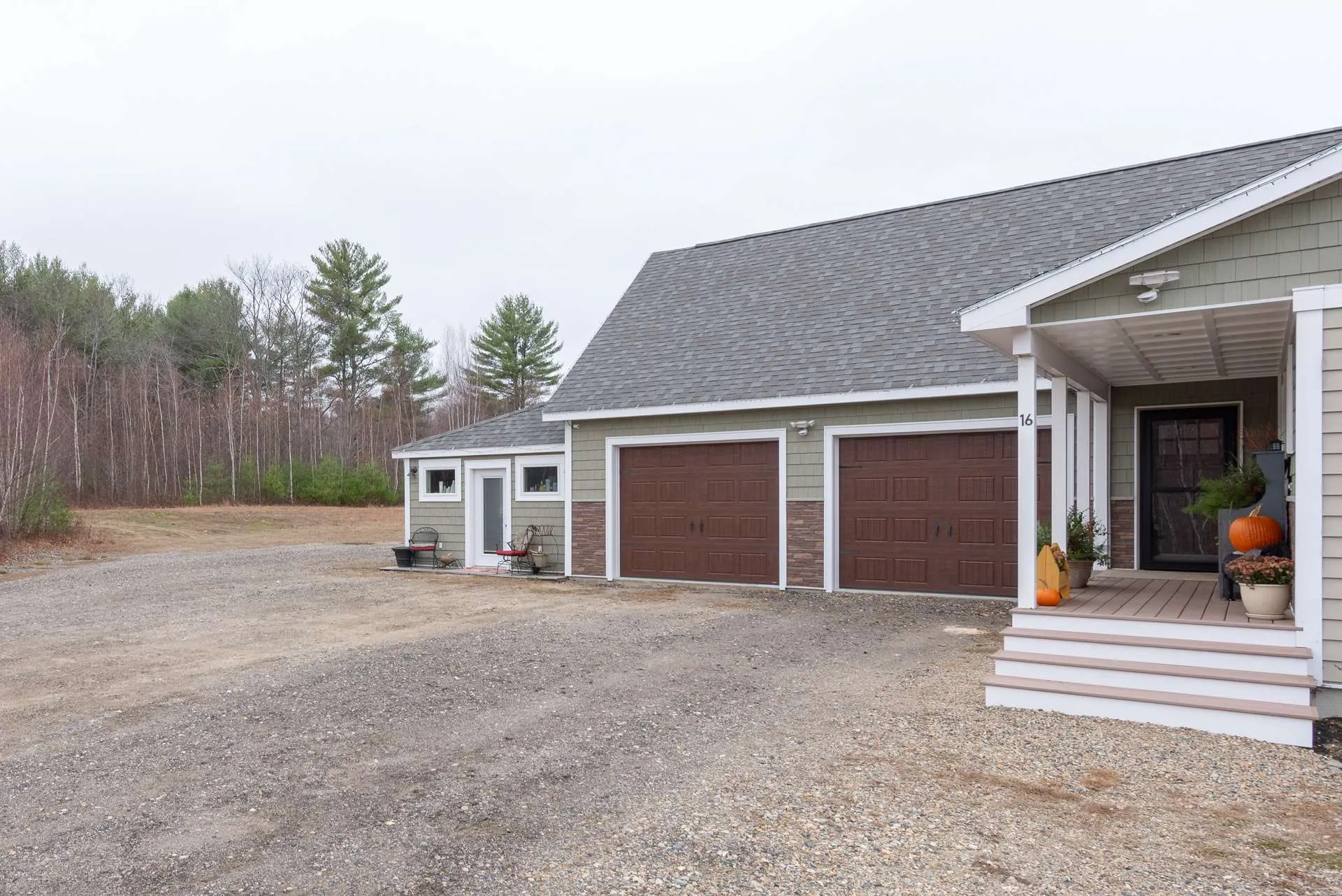 16 Pasture Lane Holderness NH 03245