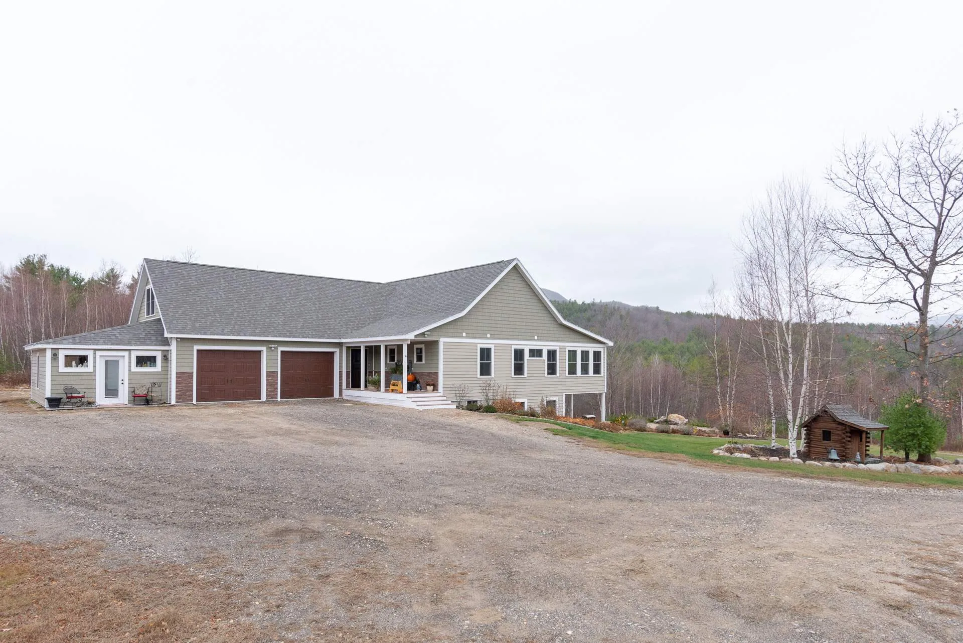 16 Pasture Lane Holderness NH 03245