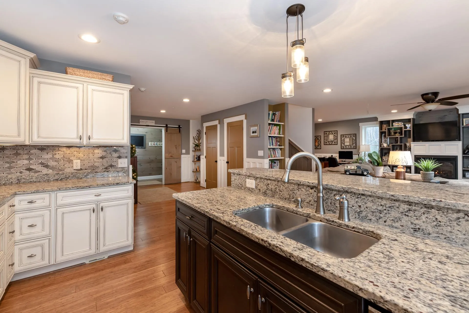 16 Pasture Lane Holderness NH 03245
