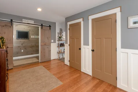 16 Pasture Lane Holderness NH 03245