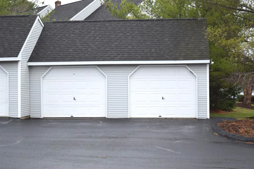 30 Twin Circle Middlebury VT 05753