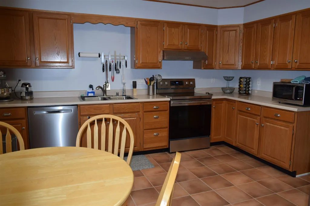 30 Twin Circle Middlebury VT 05753