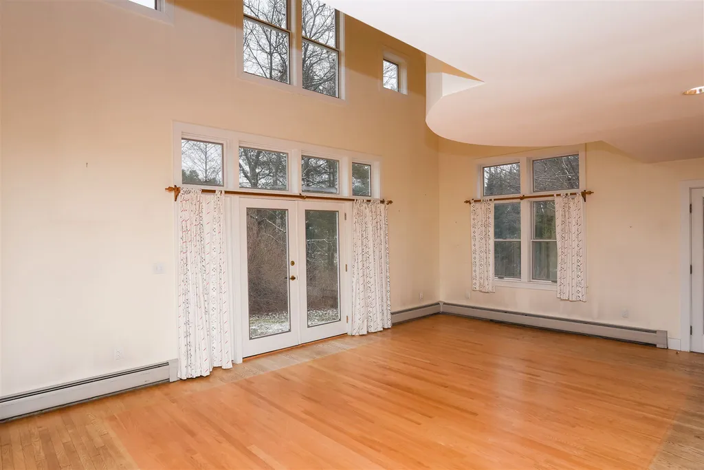 24 Worthley Road Topsham VT 05076