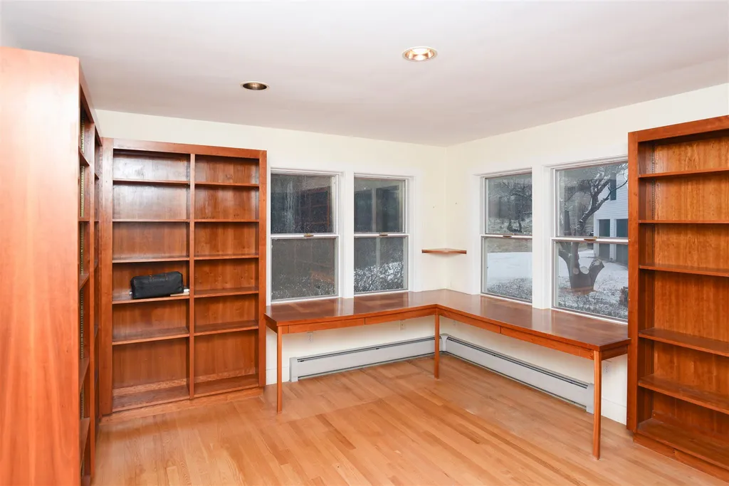 24 Worthley Road Topsham VT 05076