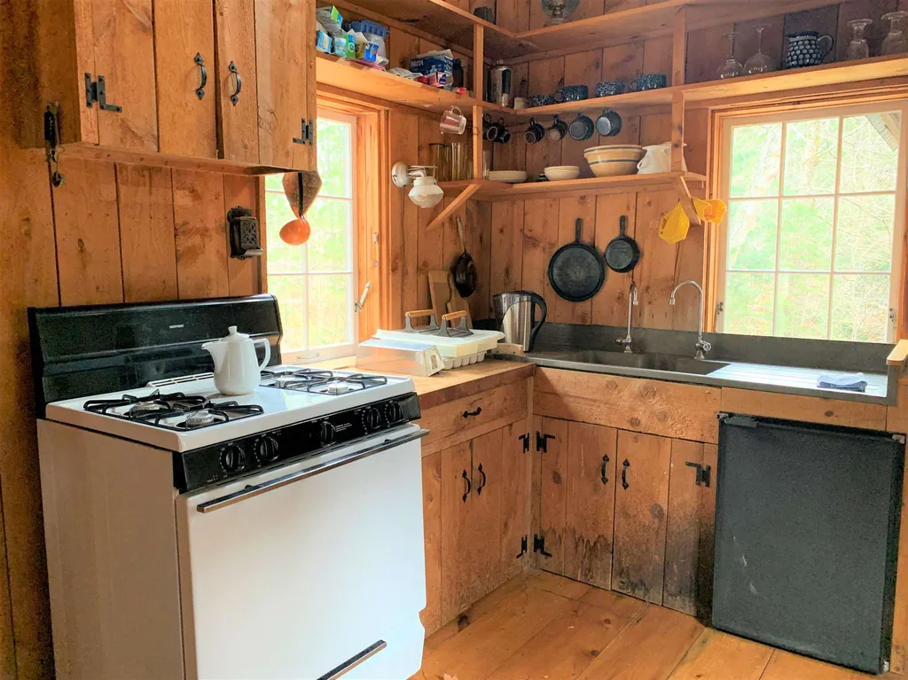 1372 Mount Hunger Road Barnard VT 05032
