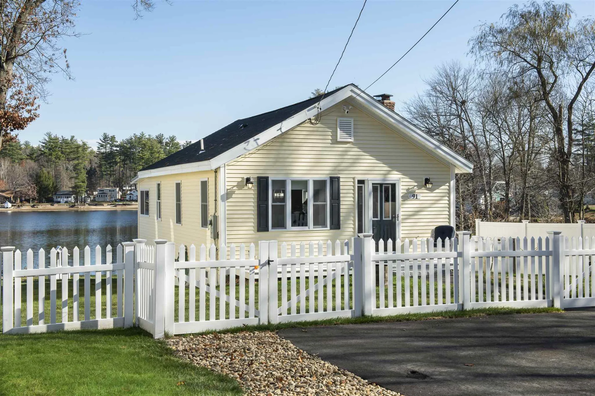 91 Shore Drive Salem NH 03079