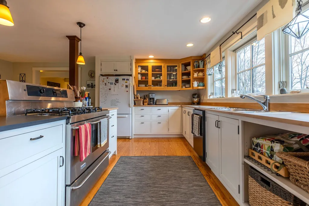 27 Lincoln Street Woodstock VT 05091