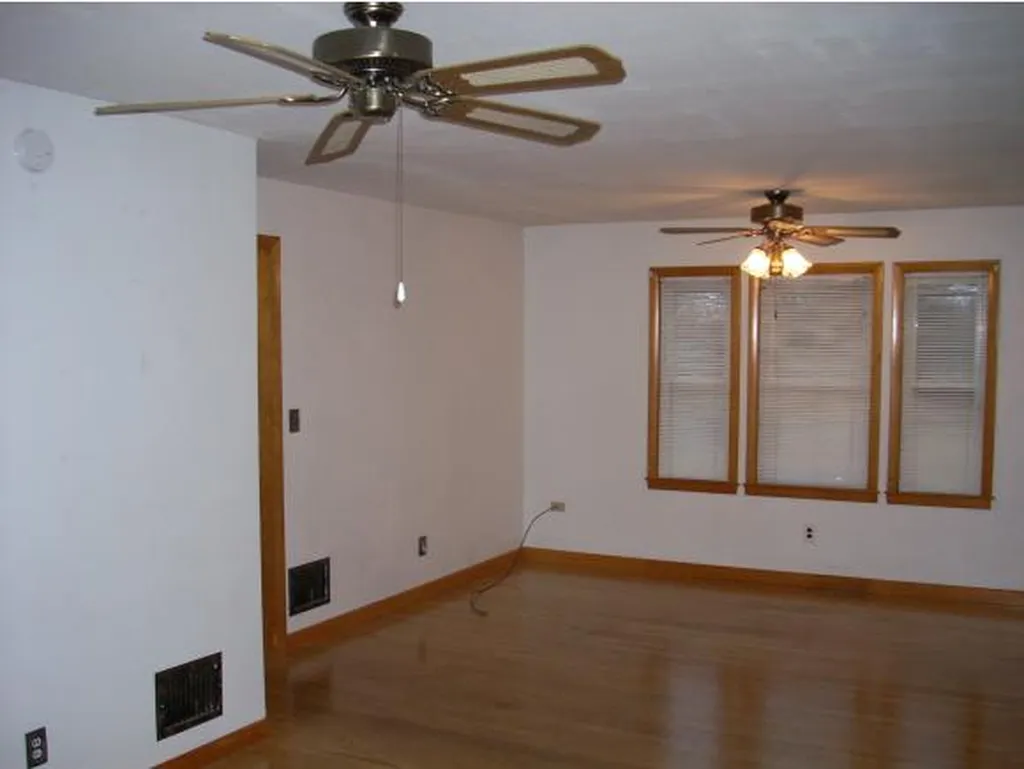 13 Spruce Street Nashua NH 03060