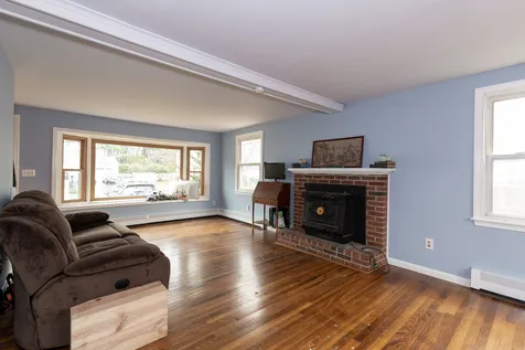 4 Ohio Avenue Nashua NH 03060