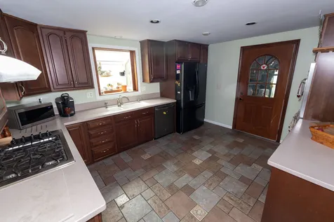 4 Ohio Avenue Nashua NH 03060