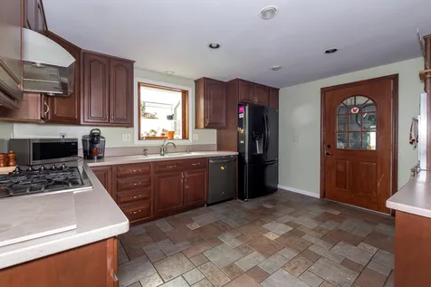 4 Ohio Avenue Nashua NH 03060