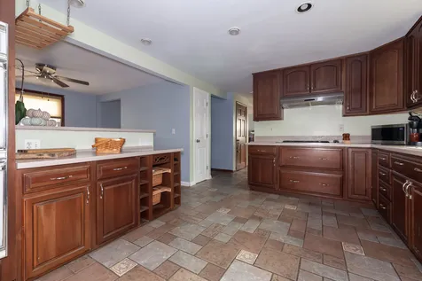 4 Ohio Avenue Nashua NH 03060
