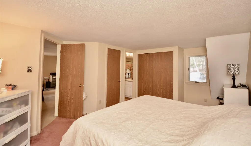 632 Marmot Lane Grantham NH 03753
