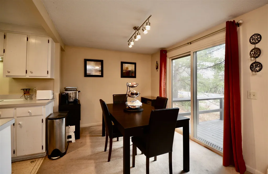 632 Marmot Lane Grantham NH 03753