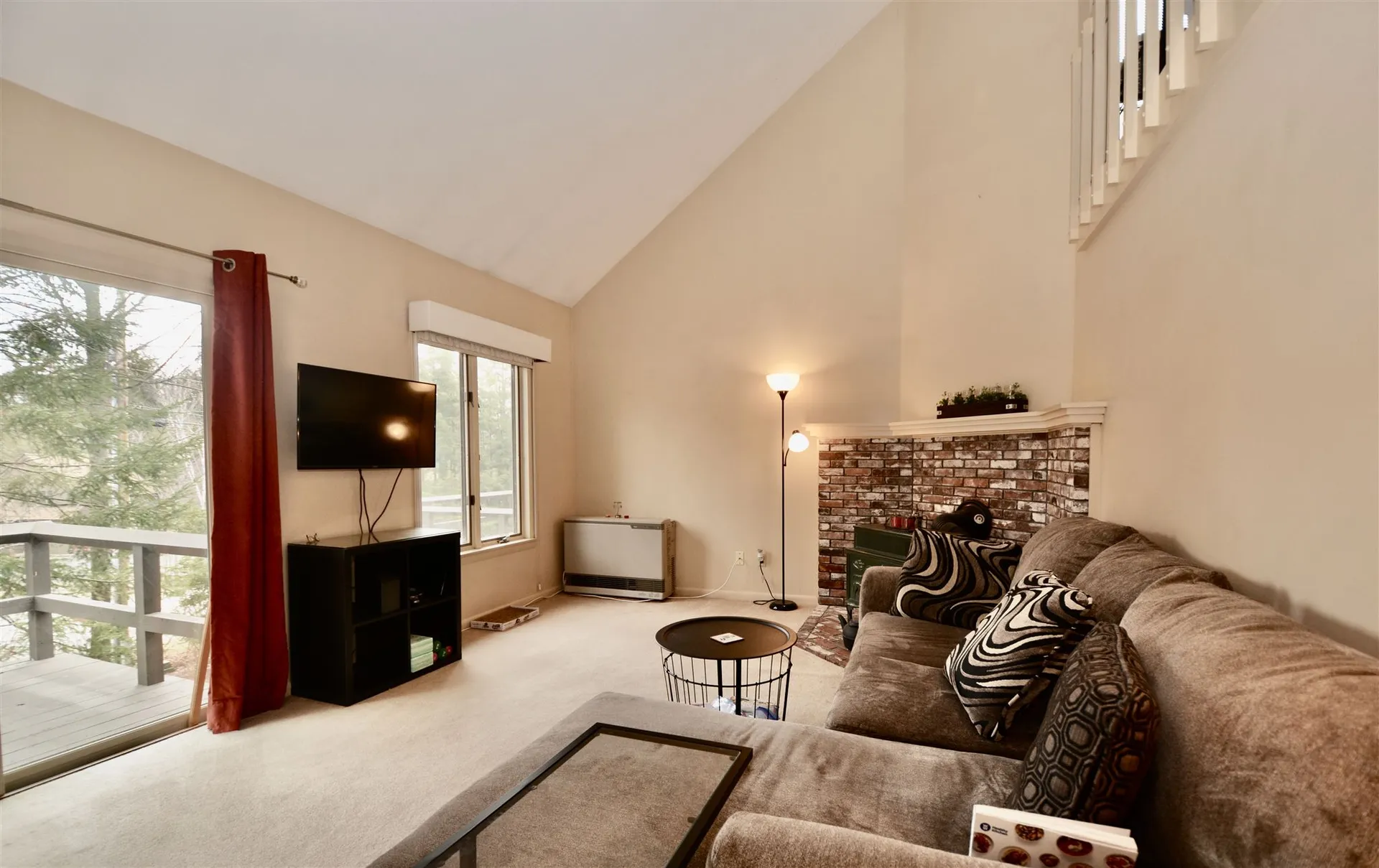 632 Marmot Lane Grantham NH 03753