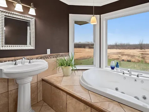 320 New Road Isle La Motte VT 05463