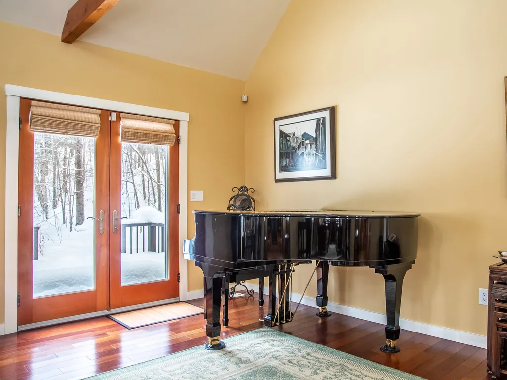 311 Hiddenwood Road Fayston VT 05673
