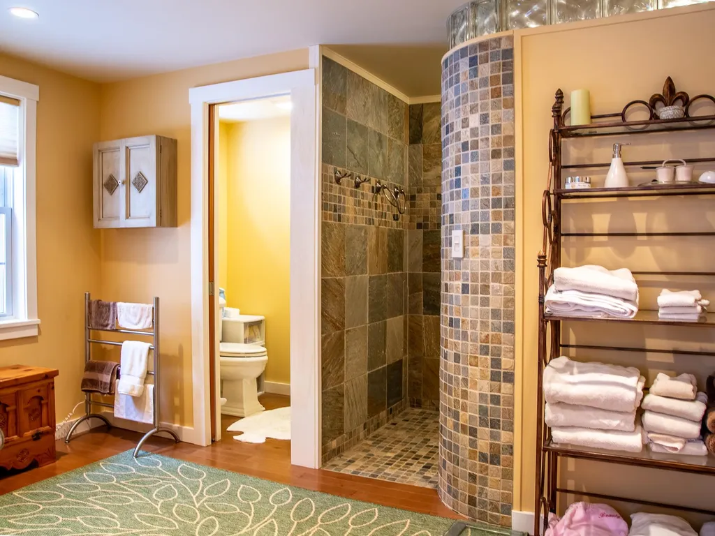 311 Hiddenwood Road Fayston VT 05673
